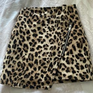 leopard skirt